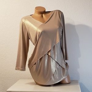 CHICO’S - GOLD SPARKLE TRAVELERS TOP